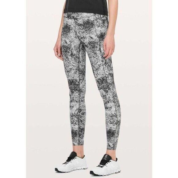 LULULEMON ATHLETICA Fast Free 7/8 Tight II 'Non Reflective Nulux 25' Size 4 - Picture 1 of 9